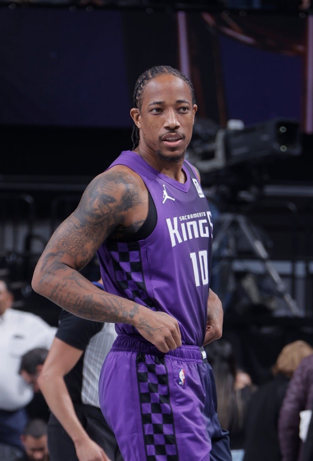 詹姆斯因伤 詹姆斯因伤