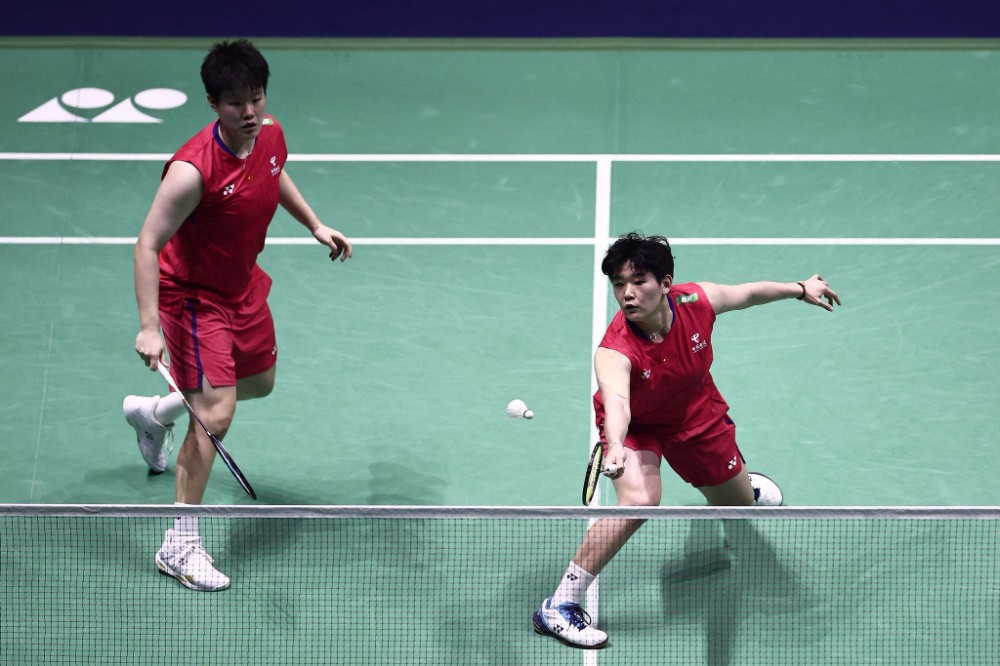 防线战术需 防线战术需