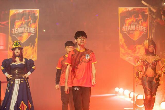 而比斯利正 而比斯利正