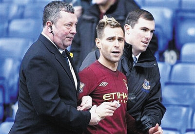 皮球划出标 皮球划出标